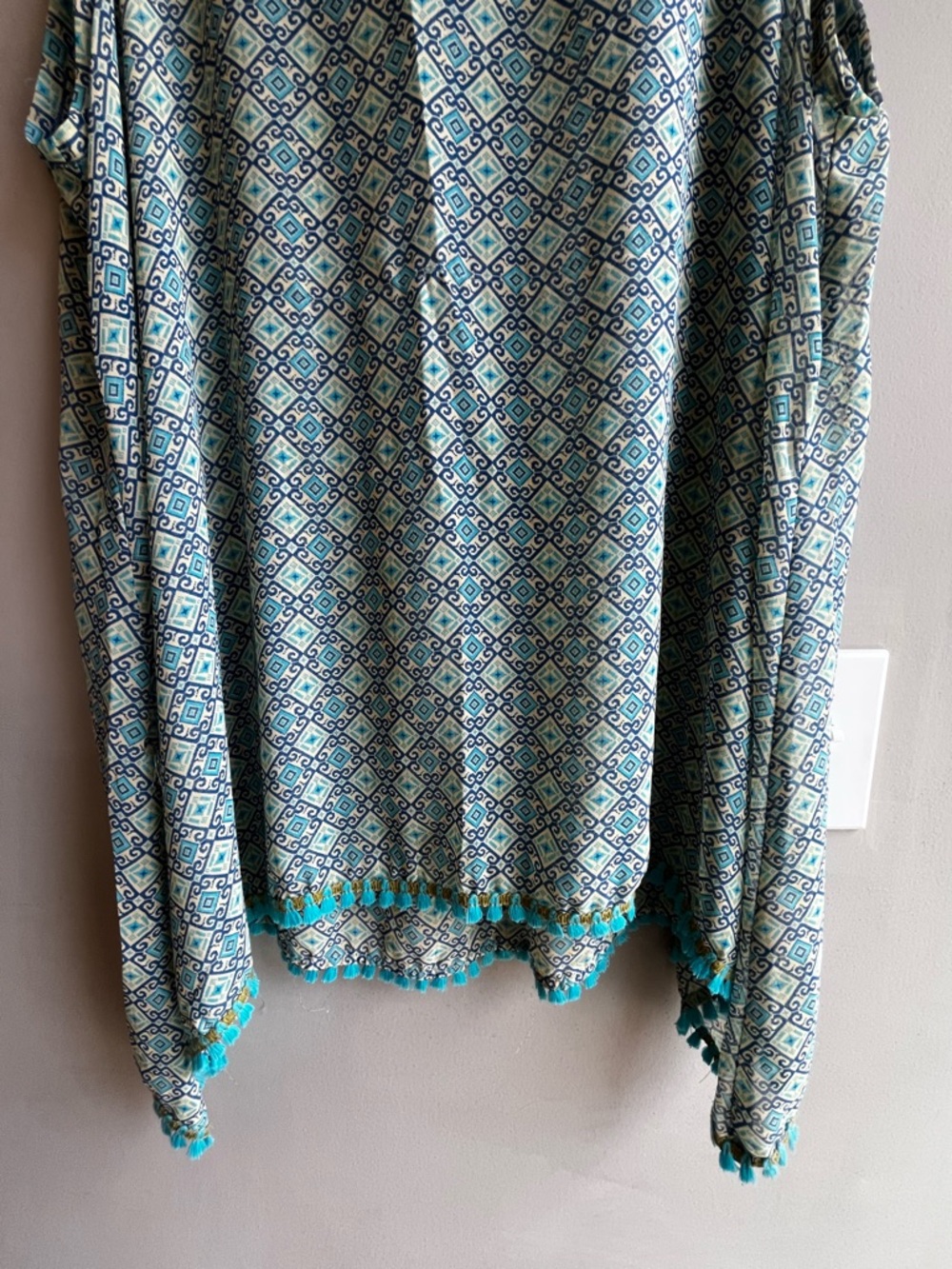 Ivy Jane Teal and Navy Geometric Tassel Tank Top Boho Medium - Picture 3 of 6